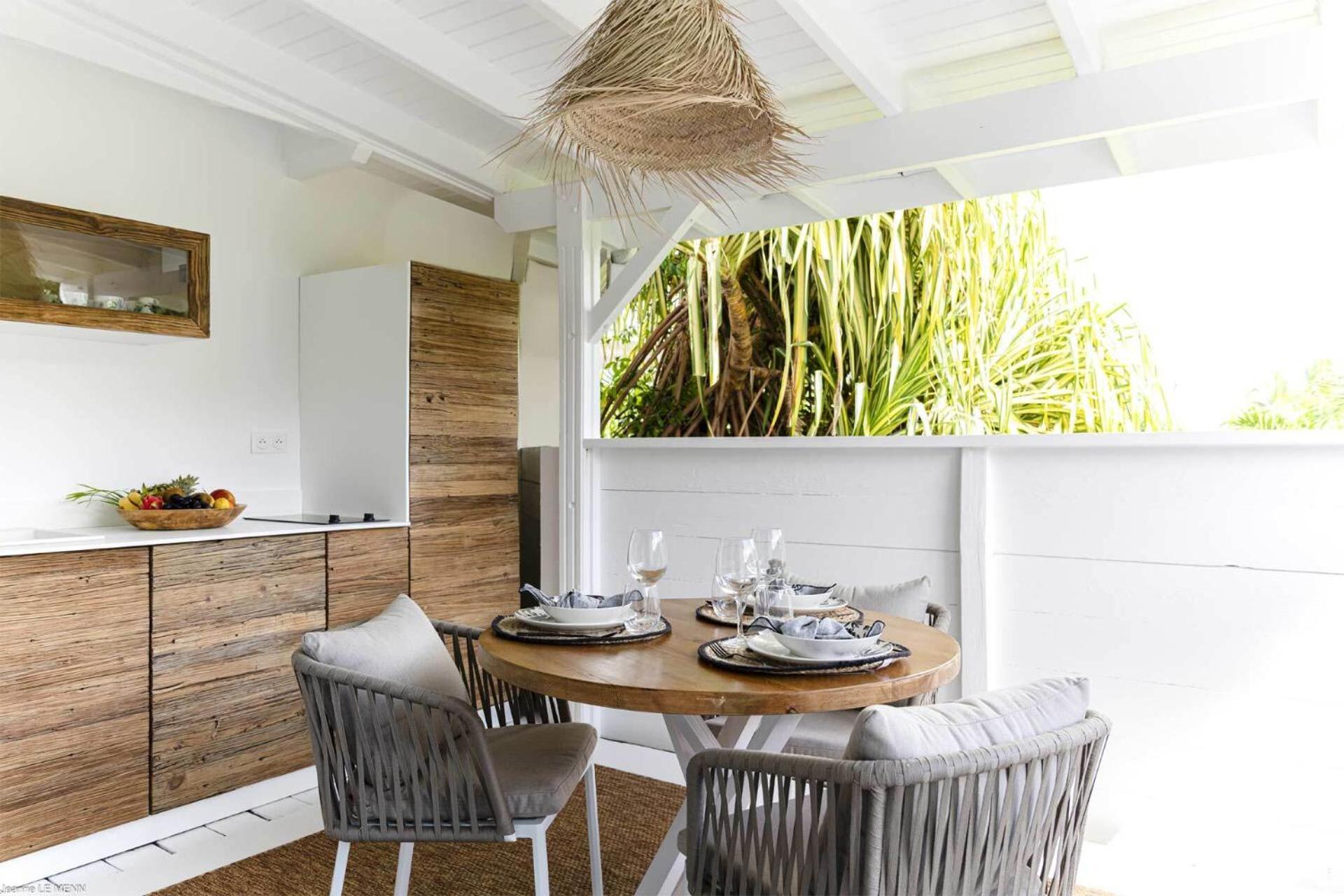 Pomme Cannelle Luxury Suites & Spa Orient Bay Bagian luar foto