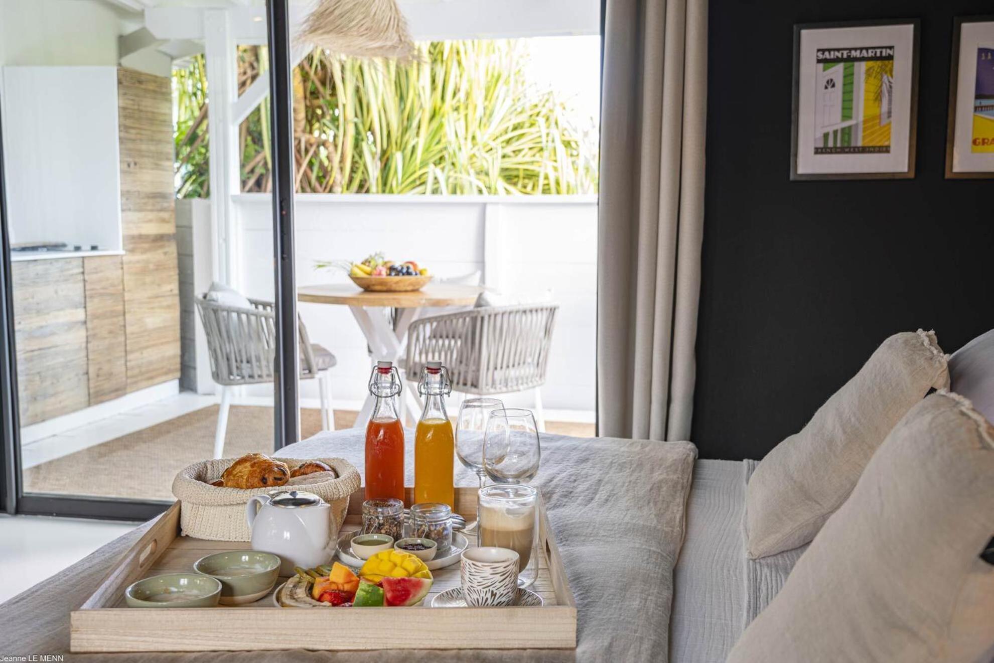 Pomme Cannelle Luxury Suites & Spa Orient Bay Bagian luar foto