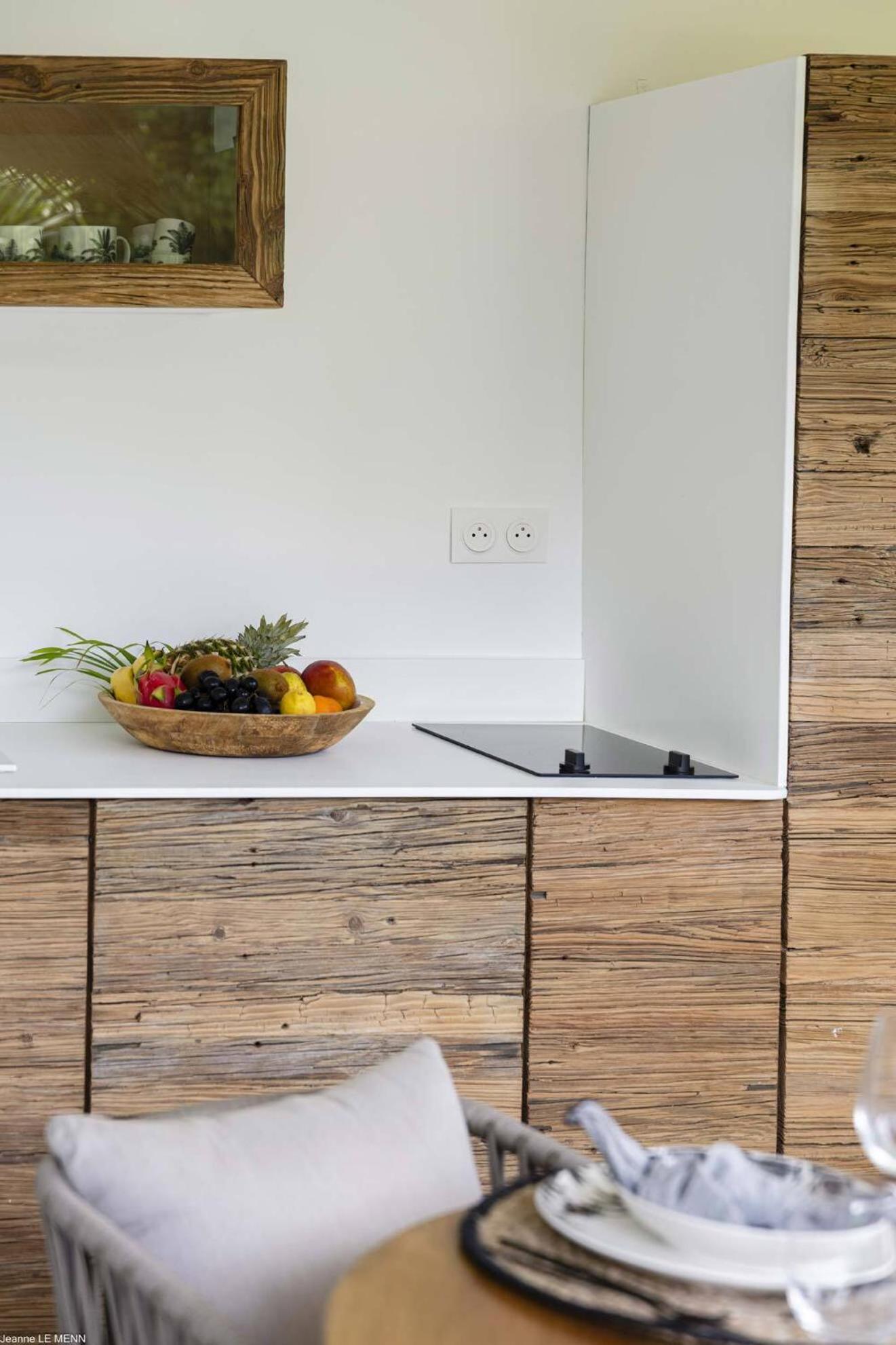 Pomme Cannelle Luxury Suites & Spa Orient Bay Bagian luar foto